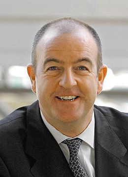 Nicholas J. Dunning,  Gottfried-Schultz-Gruppe, Ratingen: „Januar und Februar waren bezüglich des Neuwagenverkaufs gut. Der März erfreute uns weniger. Besonders Käufer von Kleinwagen und gewerbliche Nutzer sind nicht bereit lange Lieferzeiten zu akzeptieren und suchen nach Alternativen.“ (Archiv: Vogel Business Media)