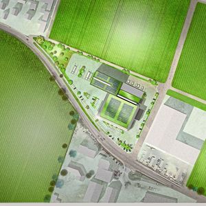 Wo künftig der neue Vorzeigebetrieb stehen soll (Bildmitte), ist heute noch Ackerfläche. Der Bauplatz liegt allerdings an einer hochfrequentierten Straße, die Weilheim mit der südlichen Uferregion des Starnberger Sees verbindet.(Bild:  Benz & Ziegler)