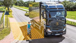 Hier herrscht Todesgefahr: Bei Unfällen zwischen Lkw und Fahrrad starben 2019 74 Fahrradfahrerinnen und Fahrradfahrer, 571 wurden schwer verletzt. (Bild: Continental)