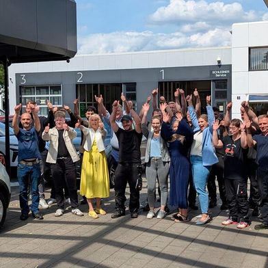 Das Autohaus Schlesner zeigt, dass ein Verlust des Händlervertrags nicht das Ende des Unternehmens bedeuten muss, sondern im Gegenteil ungeahnte Kräfte freisetzen kann. (Bild: Rosenow – VCG)