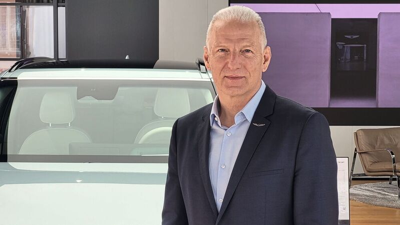 Matthias Wollenberg, Managing Director of Genesis Motor Germany, wants to leave sales entirely to the dealer.