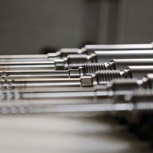 Diese Temperatursonden für Gasturbinen werden als Komplettbaugruppen einbaufertig ausgeliefert. 