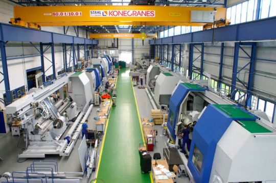 Die vorkonfigurierten Verfahrensbausteine der HSI-Technologiebasis enthalten Schnittwerte, Maschinen und Arbeitsgänge für das Drehen, Fräsen, Bohren und Schleifen. Die vorkonfigurierten Verfahrensbausteine der HSI-Technologiebasis enthalten Schnittwerte, Maschinen und Arbeitsgänge für das Drehen, Fräsen, Bohren und Schleifen.