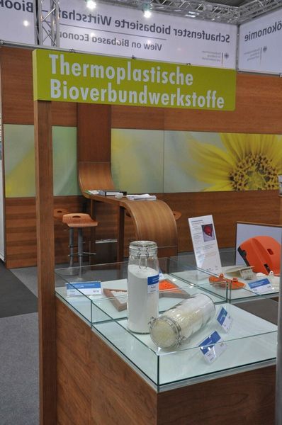 Auf der Hannover Messe 2014 wurden dem Publikum thermoplastische Bioverbundwerkstoffe präsentiert. (Isenburg)