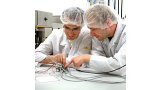 OLED-Treiber: Am IMMS in Ilmenau wurde ein spezieller monolithischer ASIC entwickelt, der über Steuer- und Regelmöglichkeiten verfügt. (IMMS)