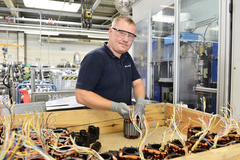 Das Geschäft mit Elektromotoren soll bei Ziehl-Abegg deutlich anziehen, wenn das neue Werk im Gewerbepark Hohenlohe fertig ist. (Bild: Ziehl-Abegg/Achim Köpf)