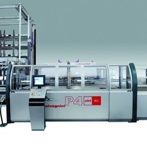 Das Zwischenmagazin MVP kann Teile zwischen S4 und P4 einlagern, puffern sowie  auslagern und bietet vielfältige Arten des Produktionsablaufes. Es kann auch mit einem Stapler von hinten befüllt werden.