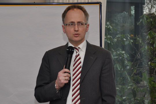 Rechtsanwalt Tim O. Vogels klärte die Händler über ihre Rechte aus dem Händlervertrag auf und verriet, wo Gefahren lauern. (Archiv: Vogel Business Media)