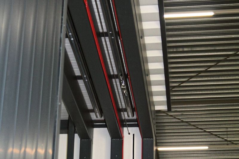 Die Türdämpfer TD und TDE von ACE für sicheres Schließen, nicht nur beim Brandschutz. (Bild: ACE)