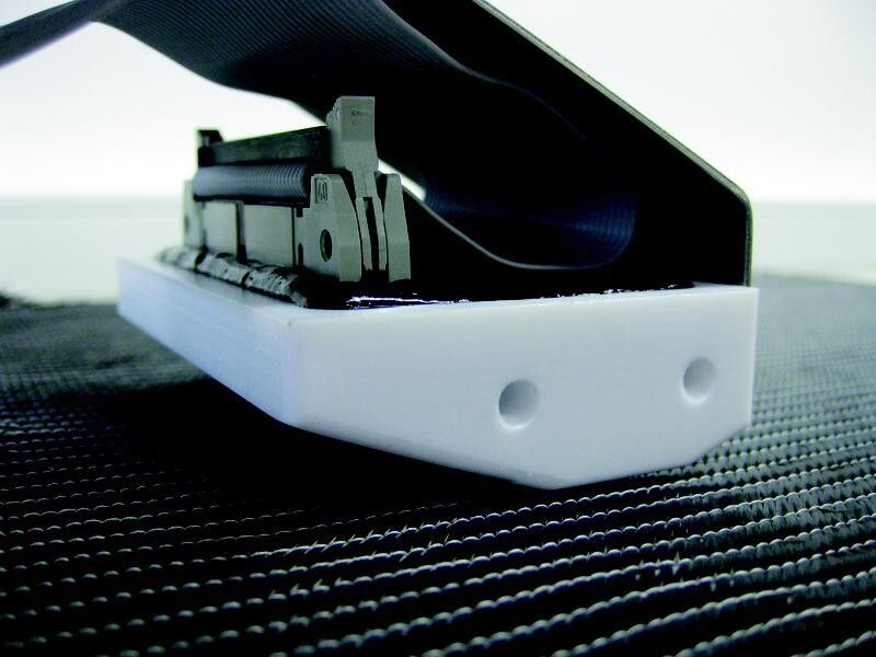 Ein CFK-Scanner des Fraunhofer IZFP Dresden (Fraunhofer IZFP)