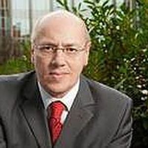 Der ehemalige Bundeskehrsminister Kurt Bodweig ist in Sachen Verkehrsinfrastruktur der Meinung: Erhalt geht vor Ausbau.