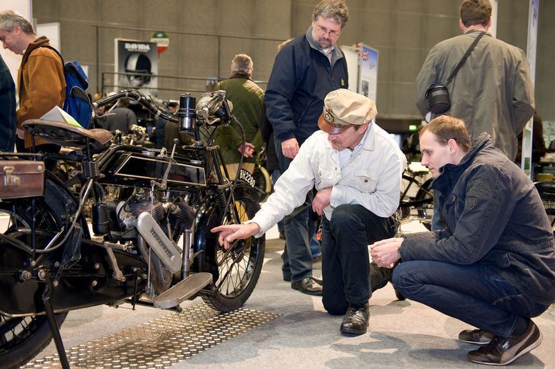 In der Bremen Arena können auf der Bremen Classic Motorshow von privat Motorräder erstanden werden. (Archiv: Vogel Business Media)
