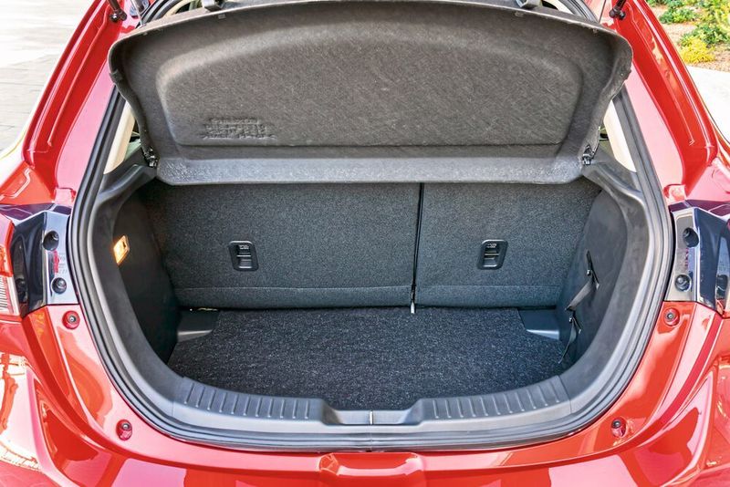 Der 280 Liter fassende Kofferraum lässt sich auf 950 Liter erweitern. (Mazda)