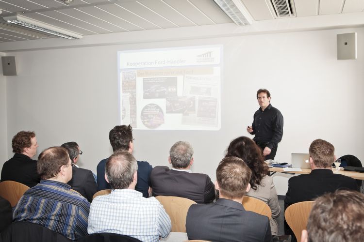 Parallel dazu sprach Klaus-Peter Reintges (Reintges Auto-Service) darüber, wie er in seinem Unternehmen Marketingaktionen strukturiert. (Foto: Bausewein)