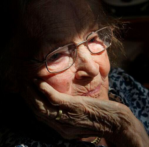 The causes of most cases of Alzheimer’s are currently unknown, but there is growing evidence to suggest microbial organisms are involved, in particular, HSV-1, the so-called cold sore virus. 
