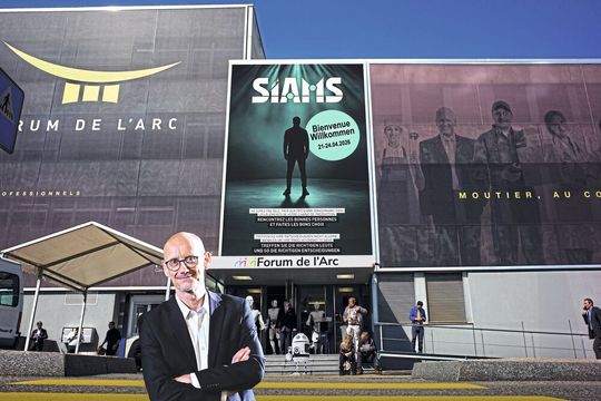 Der Direktor von FAJI und engagierte Organisator der SIAMS sagt: «Wir verkaufen keine Quadratmeter, sondern schaffen und fördern Begegnungs- und Geschäftsmöglichkeiten für unsere Kunden.»(Bild:  FAJI SA)