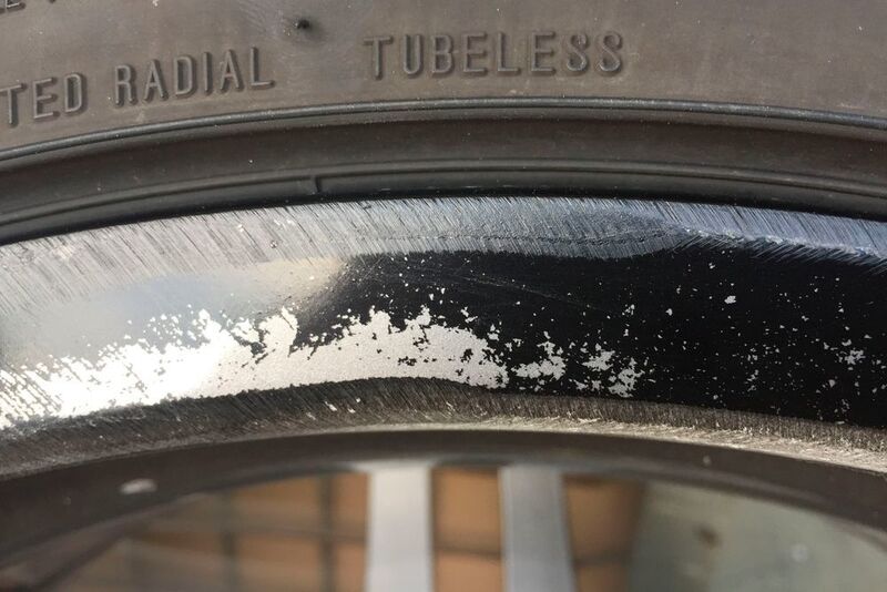 So auch nicht: Mit der „Flex“ bearbeitete Felge. (Roland Fuchs)