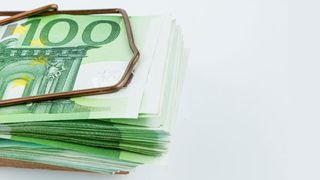 Unternehmen sparen nur dann mit SaaS, wenn sie bestimmte Regeln im Umgang mit Abonnements und eventuell verbliebenen On-Premise-Lizenzen einhalten. (© Gina Sanders - stock.adobe.com)