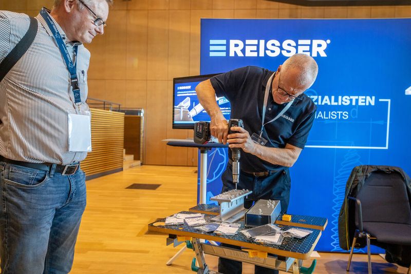 Gerade der fachliche Austausch unter den Schraubexperten untereinander ist das, was die Regionalmesse Schraubtec ausmacht. (Bild: Amelie Jehmlich/ART n Photo)
