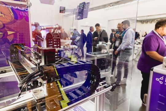 Regional- und Spezialmessen im Aufwind: Direkter Austausch in Live-Kommunikation – diese Wissensvermittlung und Vernetzung wird europaweit immer wichtiger.(Bild:  Stefan Bausewein)