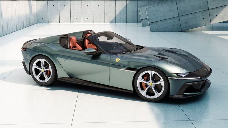 435.000 Euro kostet der offene Zwölfzylinder-Ferrari. (Bild: Ferrari)