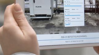 Die AR-Software hilft bei der Orientierung in großen Fabrikhallen und bei der Kommunikation mit Maschinen und Anlagen.  (Insider Navigation)
