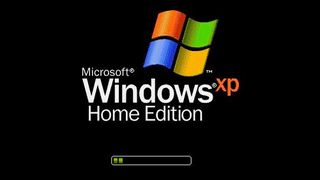 Der Startbildschirm in Windows XP Home Edition mit grünem Fortschrittsbalken. (Bild: frei lizenziert)