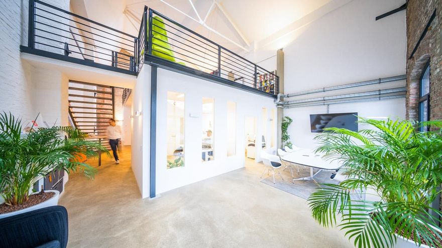 d5847012-f8a6-42ba-8105-e8726fa477d6 (zuk. AG)