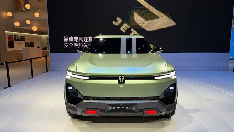Mit dem Jetta X zeigt VW ein Einstiegs-E-SUV, das ab umgerechnet 10.000 Euro verkauft werden soll. (Bild: Wehner - VCG)