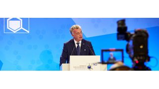 „Die Belastungen für unsere Mitgliedsunternehmen sind erheblich“, sagt VCI-Präsident Christian Kullmann. „Zugleich ist unsere Branche insgesamt weniger hart getroffen als andere Wirtschaftszweige.“
 (Frank Wiedemeier/VCI)