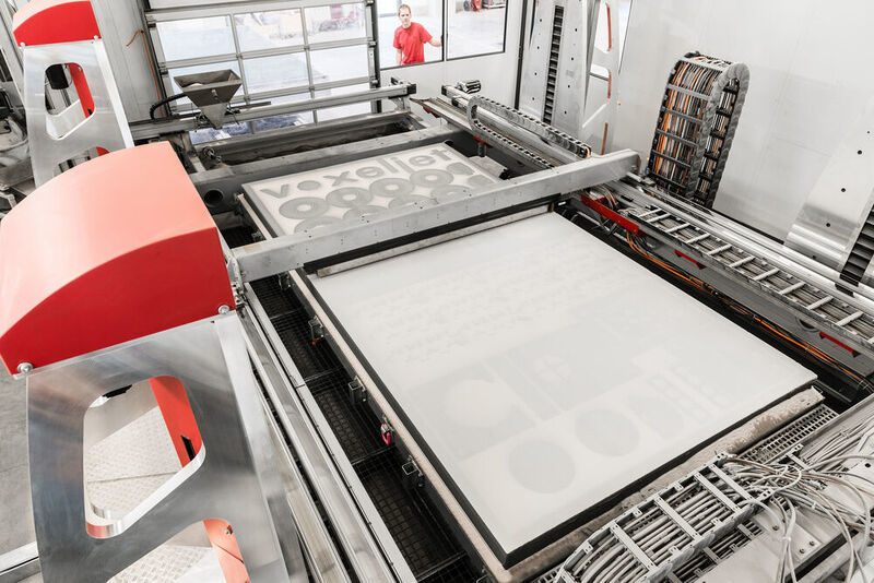 The 3D printer VX4000 from voxeljet has a build envelope of 4000 x 2000 x 1000 mm. (Claus Brechenmacher & Reiner Baumann / voxeljet)