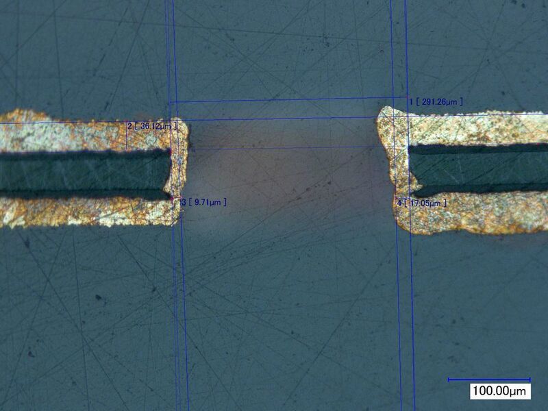 Bild 6: Durchkontaktiertes Loch gebohrt mit einem UV-Laser; Materialdicke: 125 μm (LPKF Laser & Electronics)