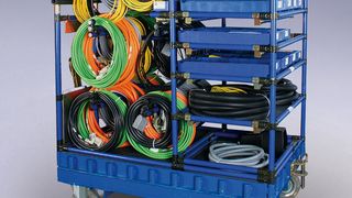 LQ Installationstechnik hat das große Ganze immer im Blick und liefert Installationstechnik vom Kabel bis zur Energieführungskette. (Bild: LQ)