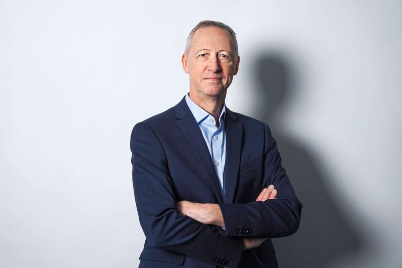 Der zum 28. Februar 2027 auslaufende Vertrag von Philippe Vienney wird nicht verlängert.(Bild:  Forvia Hella)