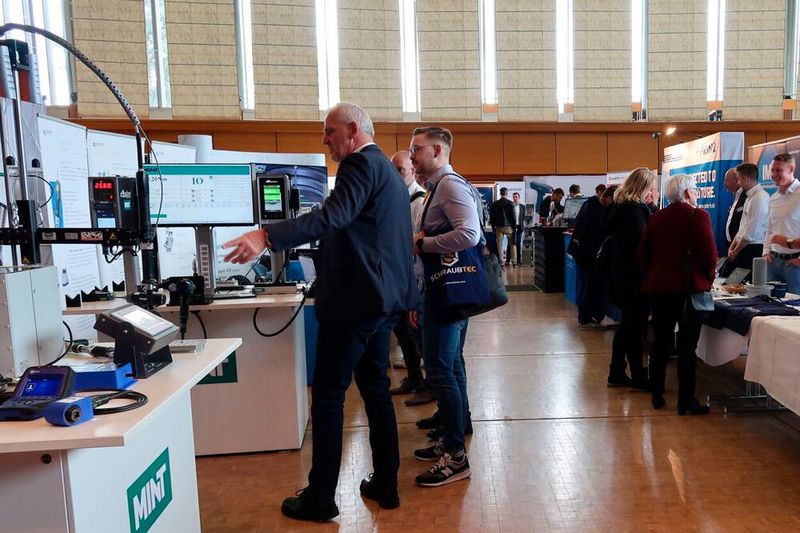 ... oder erweiterte sein Wissen zur Schraubtechnik. (Bild: D. Quitter - VCG)