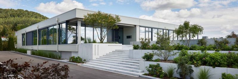 Moderner Neubau der Zorn Maschinenbau GmbH am neuen Standort in Stockach mit Nachhaltigkeitsaspekt.(Bild:  Zorn Maschinenbau / Peter Kuhnle Fotodesign BFF / Radolfzell B/se Copyright: Architekturbüro F X Wuhrer / Singen)