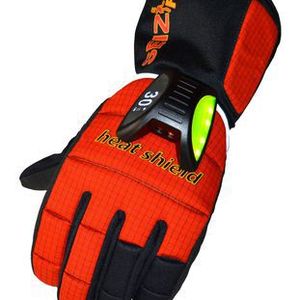 Gutes Tandem: Hybriden aus Textil und Elektronik wie dieser neuartige Feuerwehrhandschuh zeigen das Potenzial der Verdrahtung beider Branchen.(Bild:  Graewer)