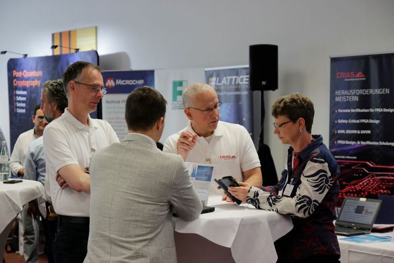 Die diesjährige FPGA Conference Europe hat etliche Rekorde gebrochen: die meisten Aussteller (34), die meisten Teilnehmer (400), davon über 130 aus dem Ausland, die weiteste Anreise (Singapur) und einiges mehr. Im Fokus standen nach wie vor spannende und hilfreiche Vorträge (über 100) von rund 70 Top-Referenten – und ausgiebige Möglichkeiten zum Networking. Damit hat sich Europas größte FPGA Fachkonferenz zur Top-Veranstaltung für programmierbare Logik und Adaptive Computing gemausert. (Bild: VCG)