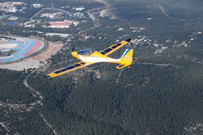 Kooperation von SolarWorld und PC Aero: Solar-Ultraleichtflugzeug e-One (e-one)