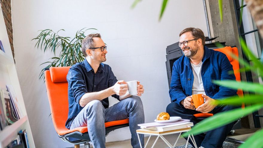 1400f36f-b6a1-4af6-8d37-bdd29c863943 (zuk. AG)