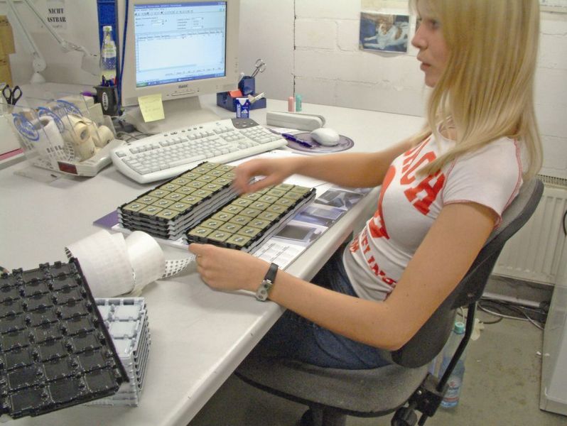 Wareneingangsprüfung bei Wortmann (Archiv: Vogel Business Media)