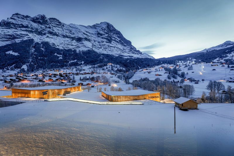 Der Grindelwald Terminal ist Ausgangspunkt beider Bahnen der V-Bahn. (Jungfraubahnen)