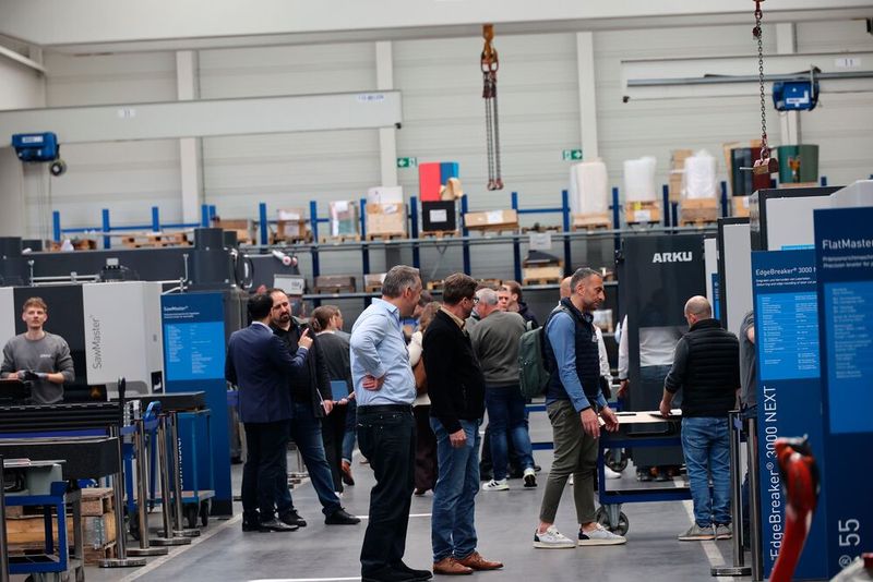 Rund 250 bis 300 interessierte Fachbesucher werden an den drei InfoTagen interessante Anregungen in den Werkhallen bei Arku bekommen (Bild: Maschinenmarkt/rw)