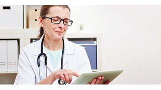 Megatrend Mobile Health: Ärzte können auf die tägliche Visite verzichten – ein Blick auf die per Mobilfunk gesendeten Daten über den Therapieverlauf reicht dem behandelnden Arzt aus. (Fotolia/Robert Kneschke)