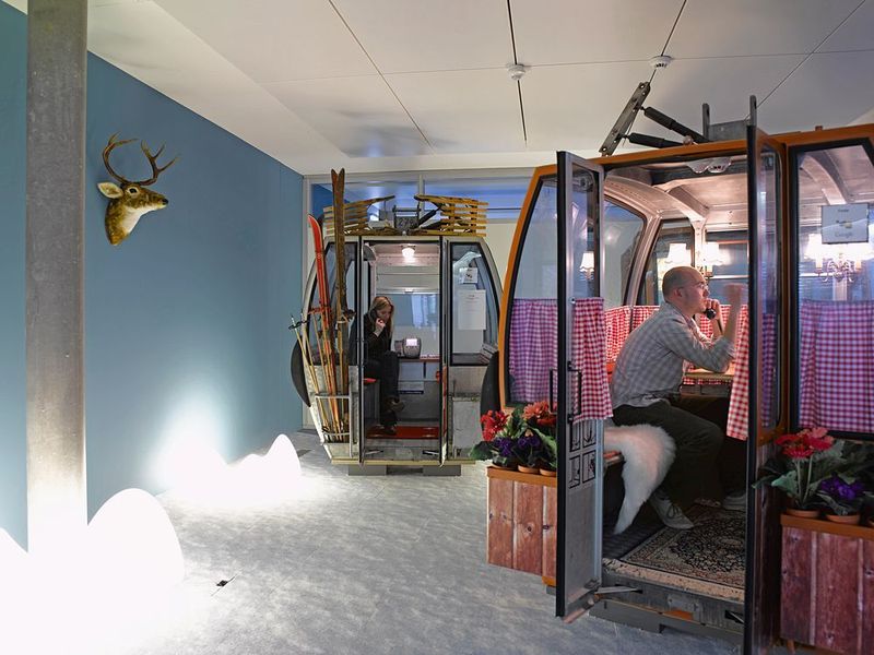 Bergbahn-Gondeln als Meeting-Räume bei Google in Zürich. (Google)