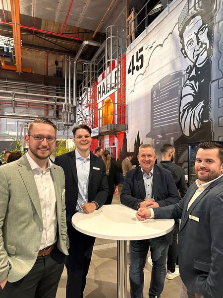 (v. l.) Marcel Ecke und Yannick Schwalbe (Kern & Stelly), Heiko Schwulera (AVN Solution) und Malte Przybuyla (Kern & Stelly). (Bild: Vogel IT-Medien GmbH)