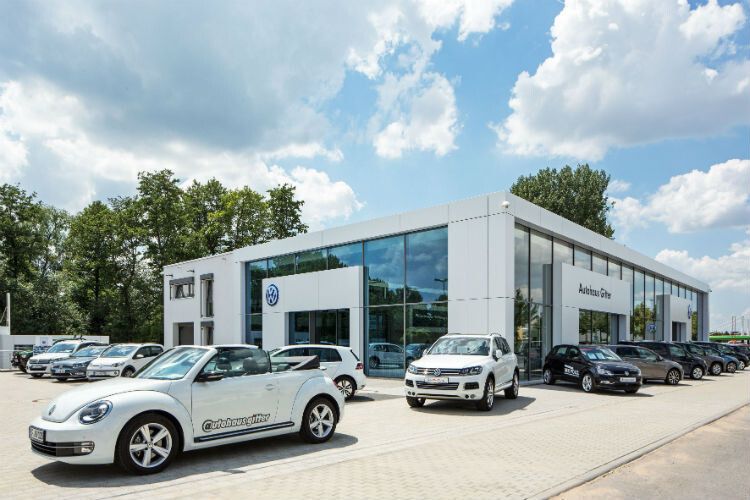 In Erfurt hat das Autohaus Gitter eine neue Betriebsstelle in der aktuellen VW-Modulbauweise errichtet. (Foto: Bansini)