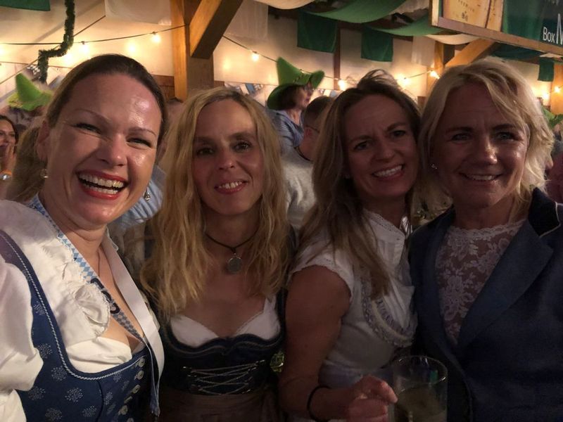 (v. l.) Hannah Lamotte (IT-BUSINESS), Eva Seidel und Melanie Döring (beide COS), Silvia Fehse (api) (Vogel IT-Medien GmbH)