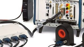 Leistungspegeltests: Das RM-26999 (links) wird an ein simultanes Multifunktions-I/O-Modul in einem PXI-System (mitte) angeschlossen und kann bis zu 2000 V direkt und bis zu 2000 A mit Danisense-Stromaufnehmern (rechts) verarbeiten. (National Instruments; © SergeyBitos - stock.adobe.com)