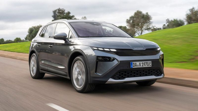 Skoda bietet den Wagen im sehr gefragten Kompaktsegment bereits ab 33.900 Euro an. (Bild: Skoda)